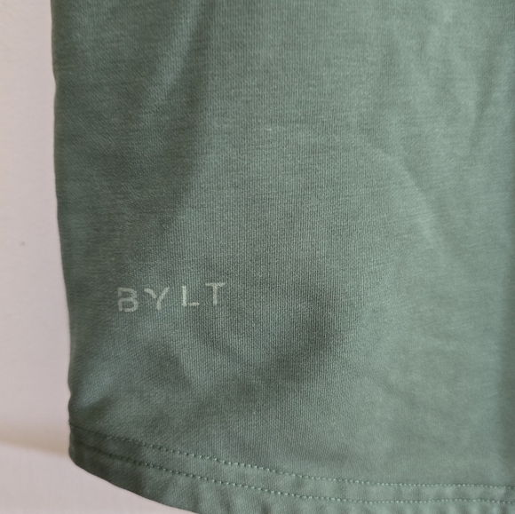 Bylt Drop Cut Short Sleeve Henley Lux Small Green Contrast Button Placket - Picture 5 of 5